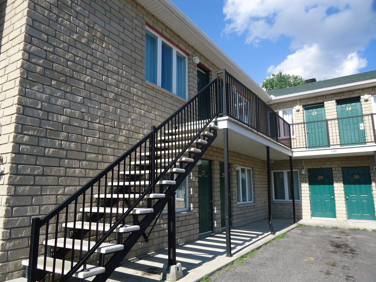 Motel Chateauguay Hull Buitenkant foto